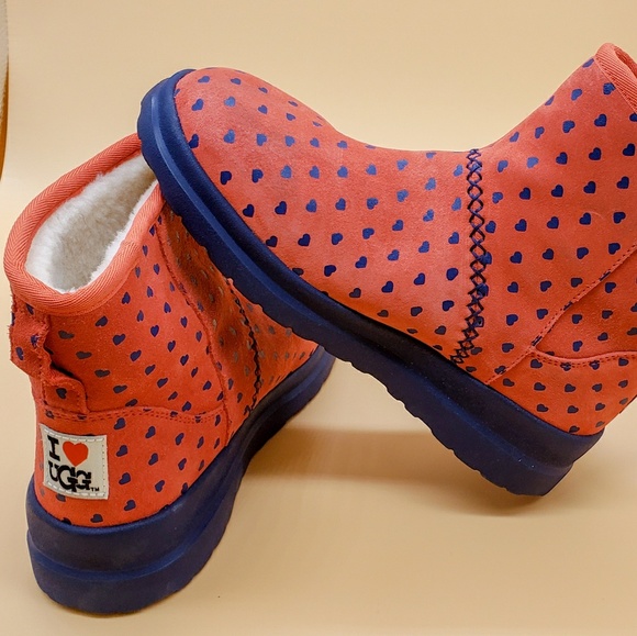 UGG boots orange-red heart. Women size 7 - Picture 2 of 8